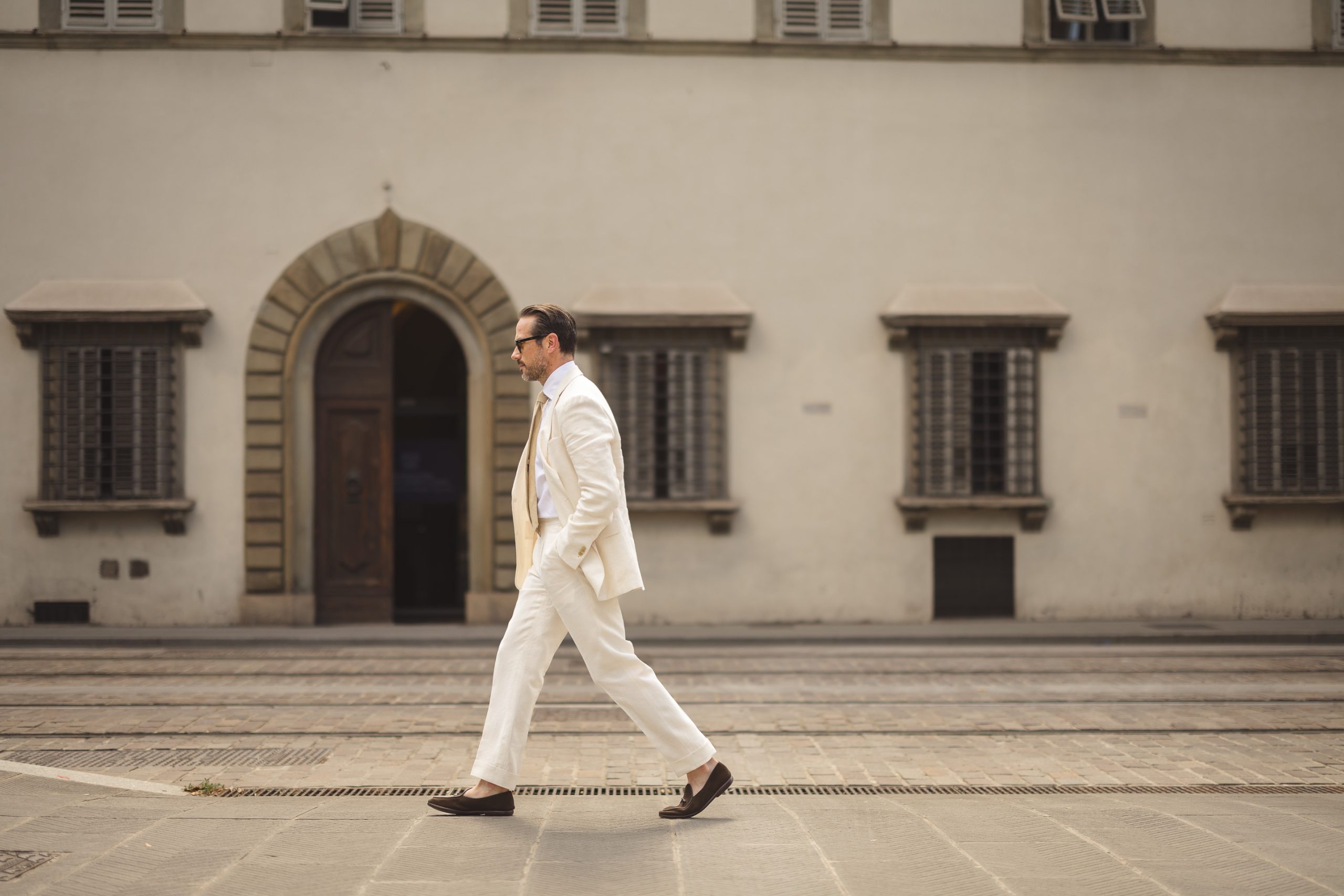 Cream Linen Suit For Men: Elegant Summer Style